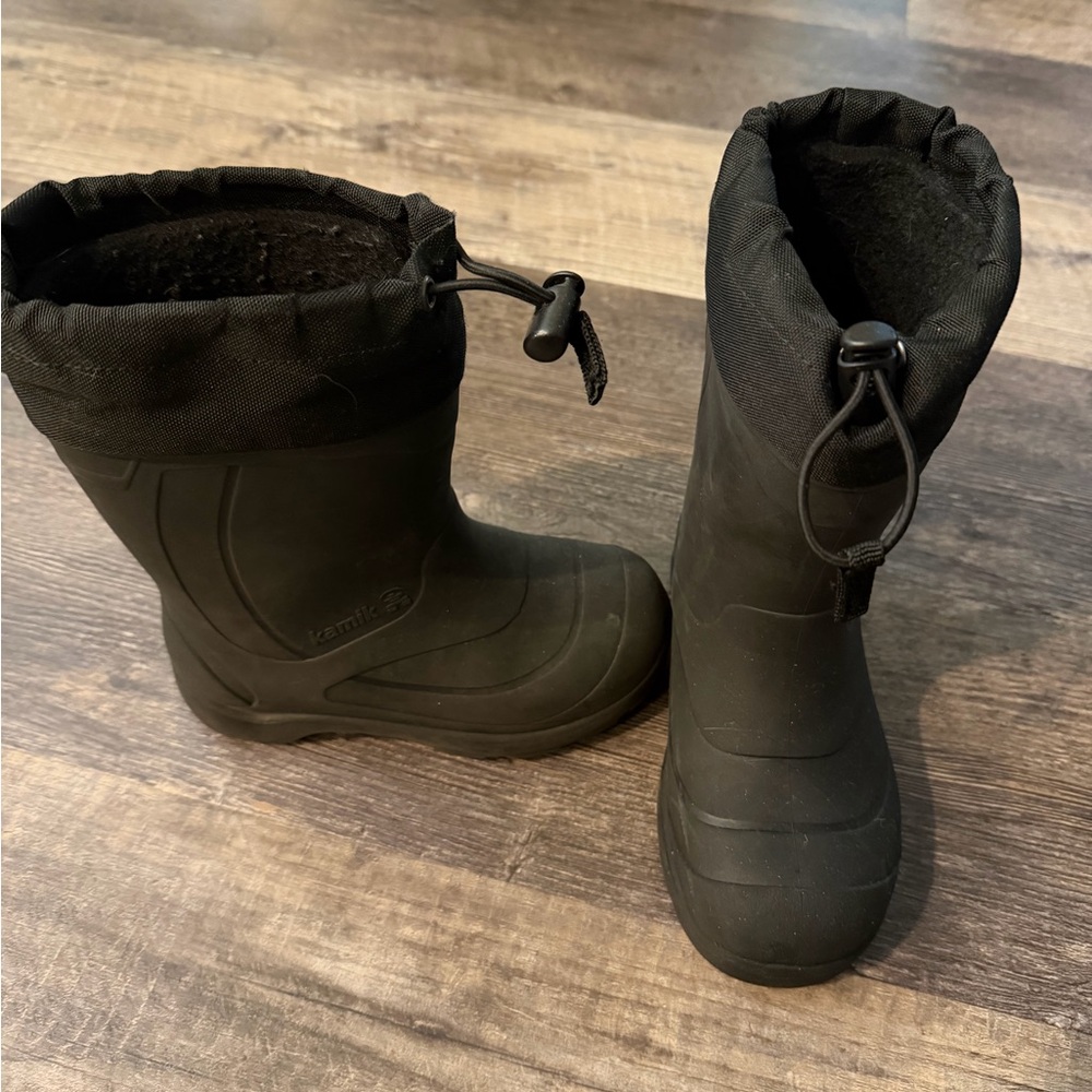 Kamik Black Insulated Snow Boots